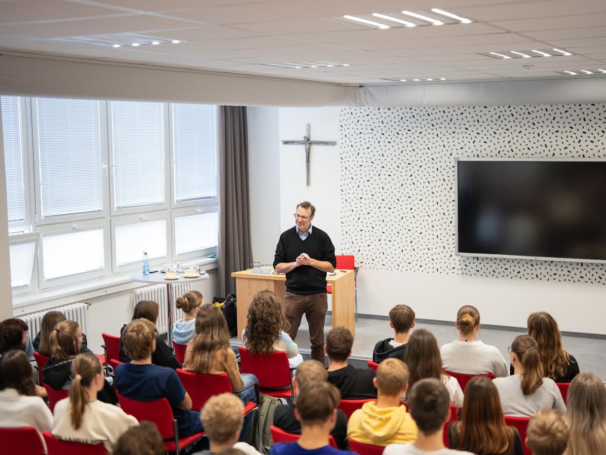 Chad Bryant se studenty Bigy